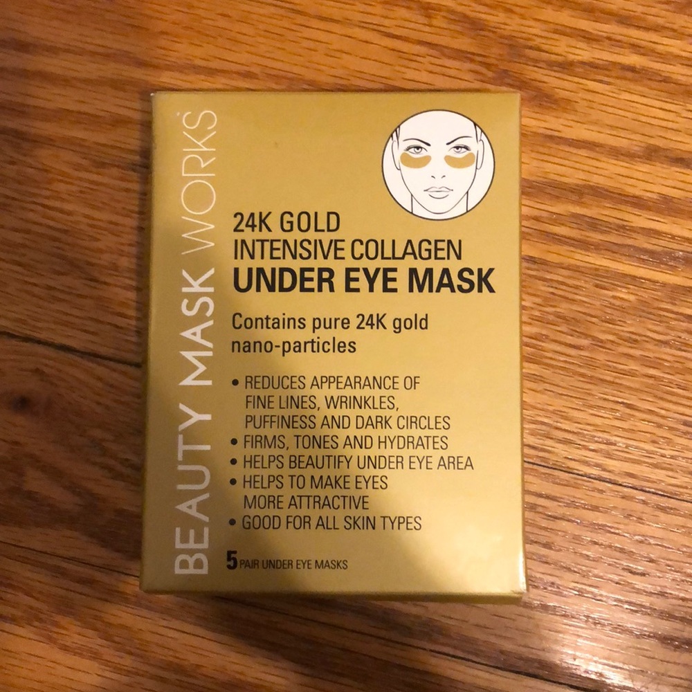 Under eye mask